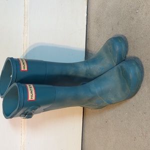 Size 4 girls Hunter boots